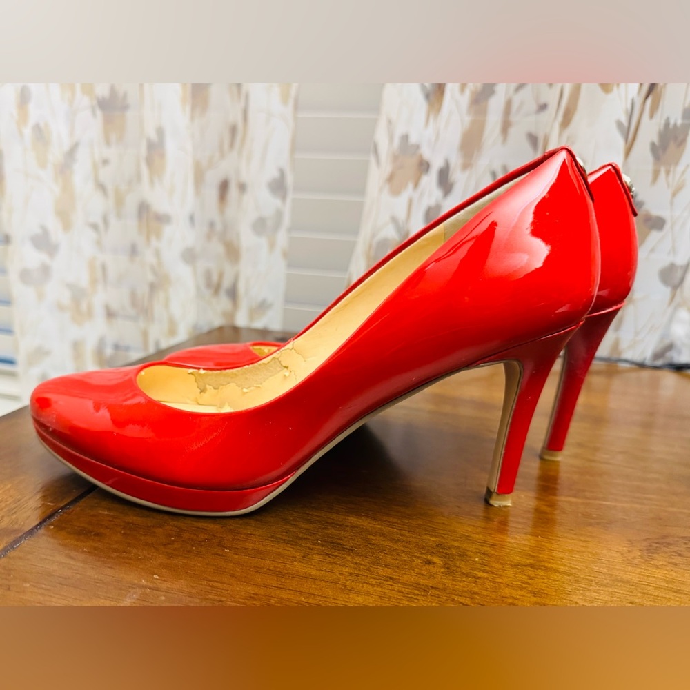 Ivanka Trump Glossy Candy Apple Red Heels - Picture 5 of 10